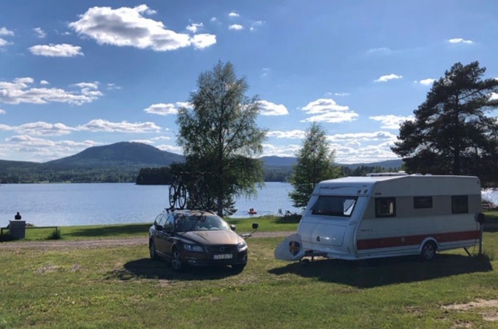 Campingresa runt Vildmarksvägen, reportage. 